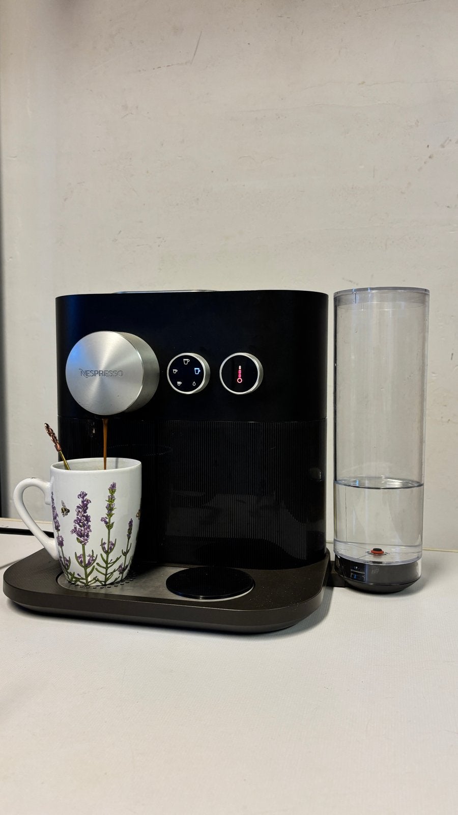 Nespresso Krups XN600 koffiemachine - Zo goed als nieuw, Ophalen, Koffiemachine, Zo goed als nieuw, 1 kopje