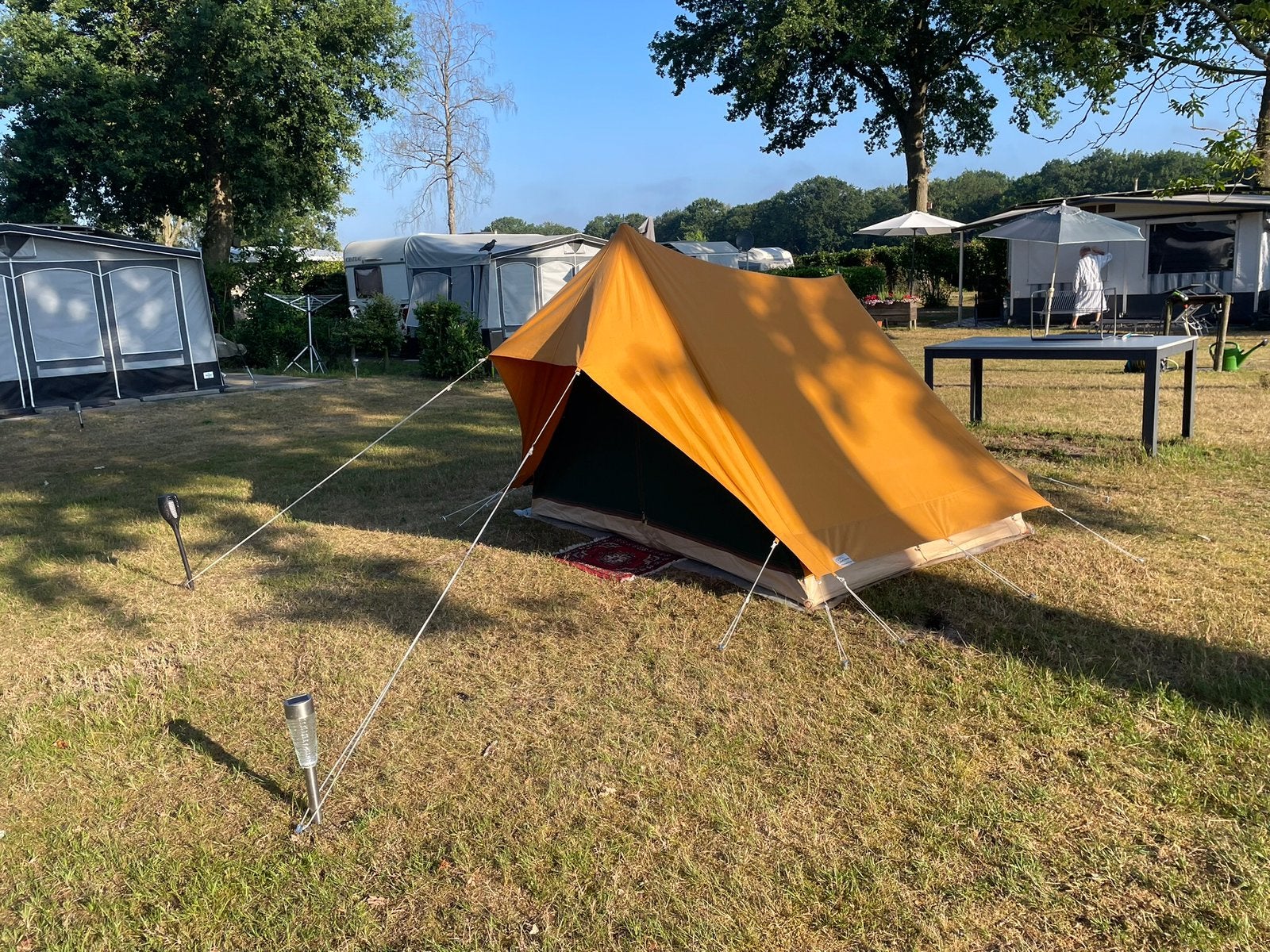 ESVO 2 persoon tent , zo goed als nieuw ( 2x gebruikt ), Ophalen, Zo goed als nieuw, Tot en met 2