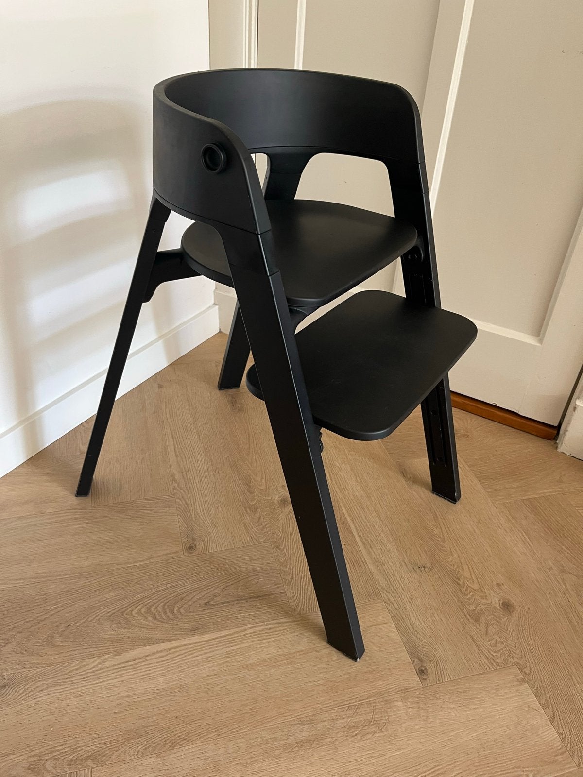 Stokke Steps kinderstoel - Zwart, Ophalen, Zo goed als nieuw, Meegroeistoel, Aanschuifbaar