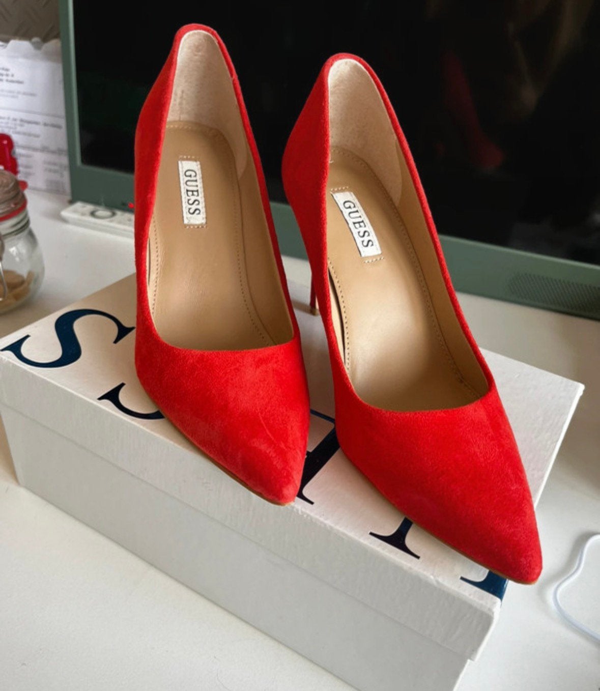 Guess hakken pumps rood 36, Ophalen of Verzenden, Zo goed als nieuw, Rood