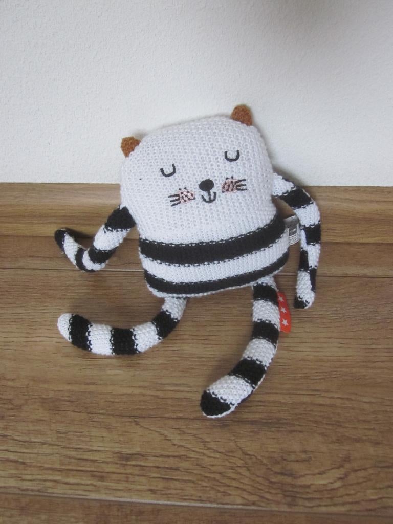 Hema wit zwart gestreepte gerstekorrel gebreide poes knuffel, Ophalen of Verzenden, Nieuw