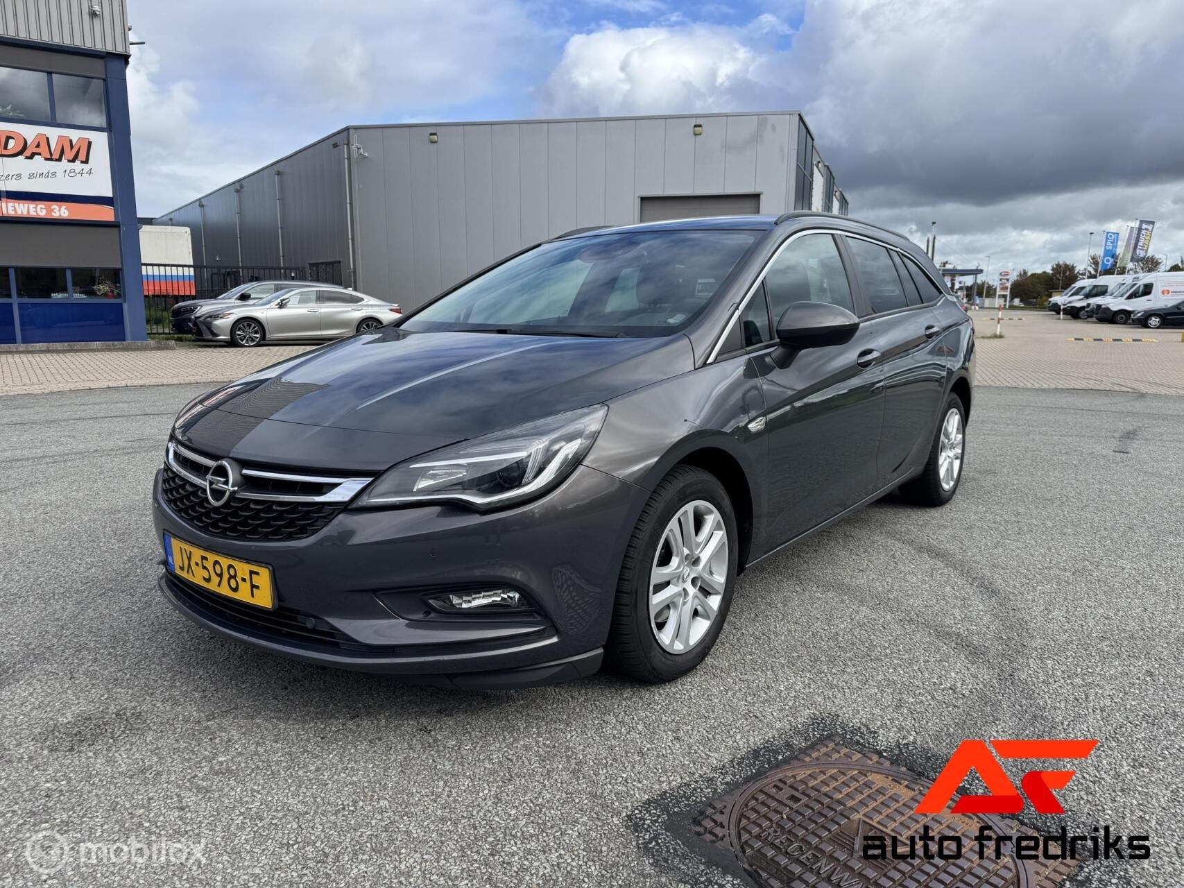 Opel Astra Sports Tourer 1.6 CDTI Business+, Auto's, Voorwielaandrijving, Gebruikt, Euro 6, 4 cilinders