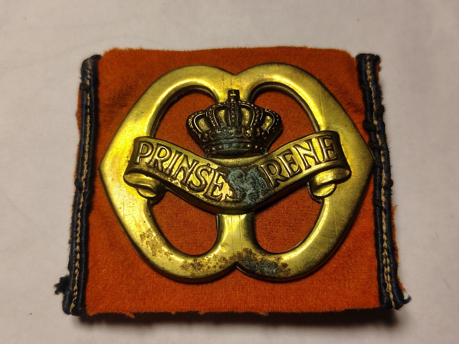 Prinses Irene Brigade Baretembleem Buiglippen, Ophalen of Verzenden, Nederland, Embleem of Badge