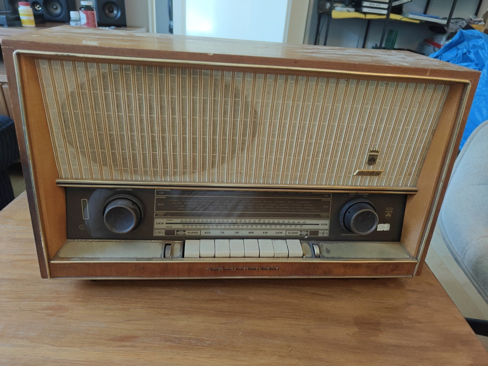 Grundig buizenradio., Ophalen