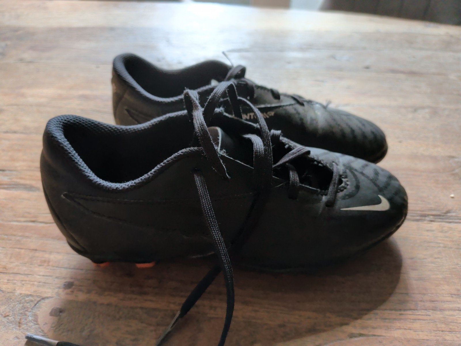 Nike tiempo phantom gt voetbalschoenen - Maat 34, Gebruikt, Maat XS of kleiner, Schoenen, Ophalen of Verzenden