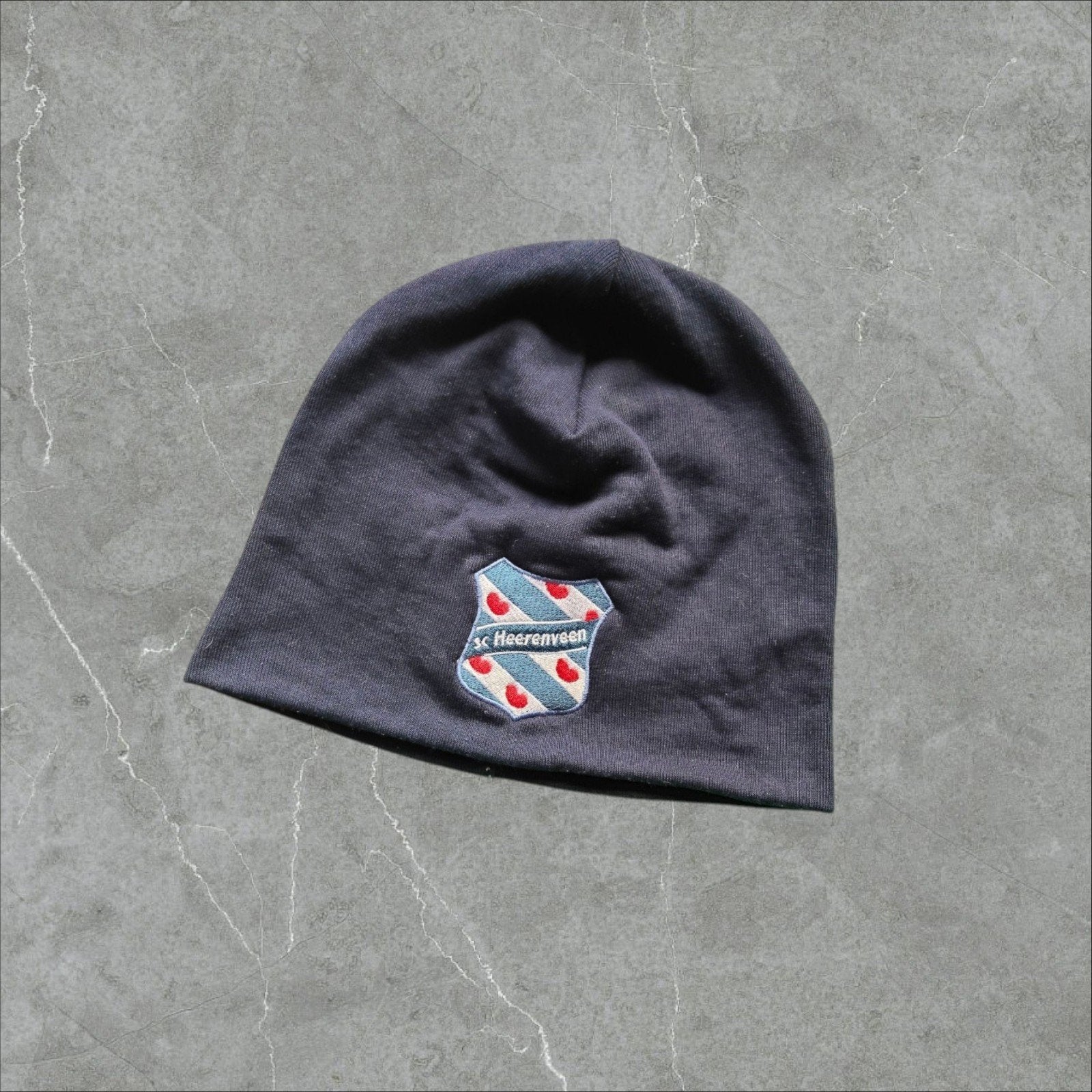 Sc Heerenveen muts, Ophalen of Verzenden, Zo goed als nieuw, Maat 56/58 (XL), Muts