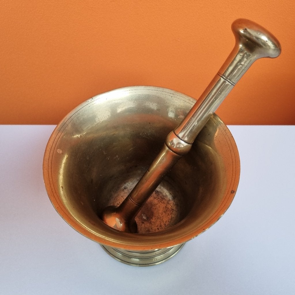 zware messing vijzel met stamper, Ophalen of Verzenden, Koper