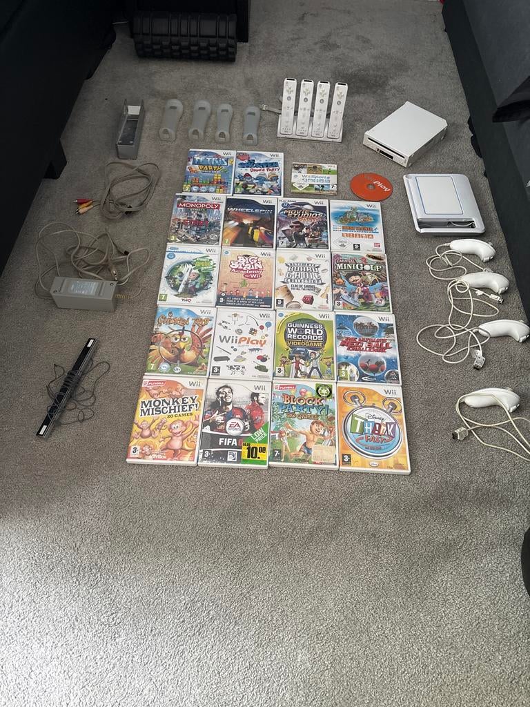 Complete Wii-set: console, 20 spellen,  en meer, Spelcomputers en Games, Spelcomputers | Nintendo Wii, Ophalen of Verzenden, Zo goed als nieuw