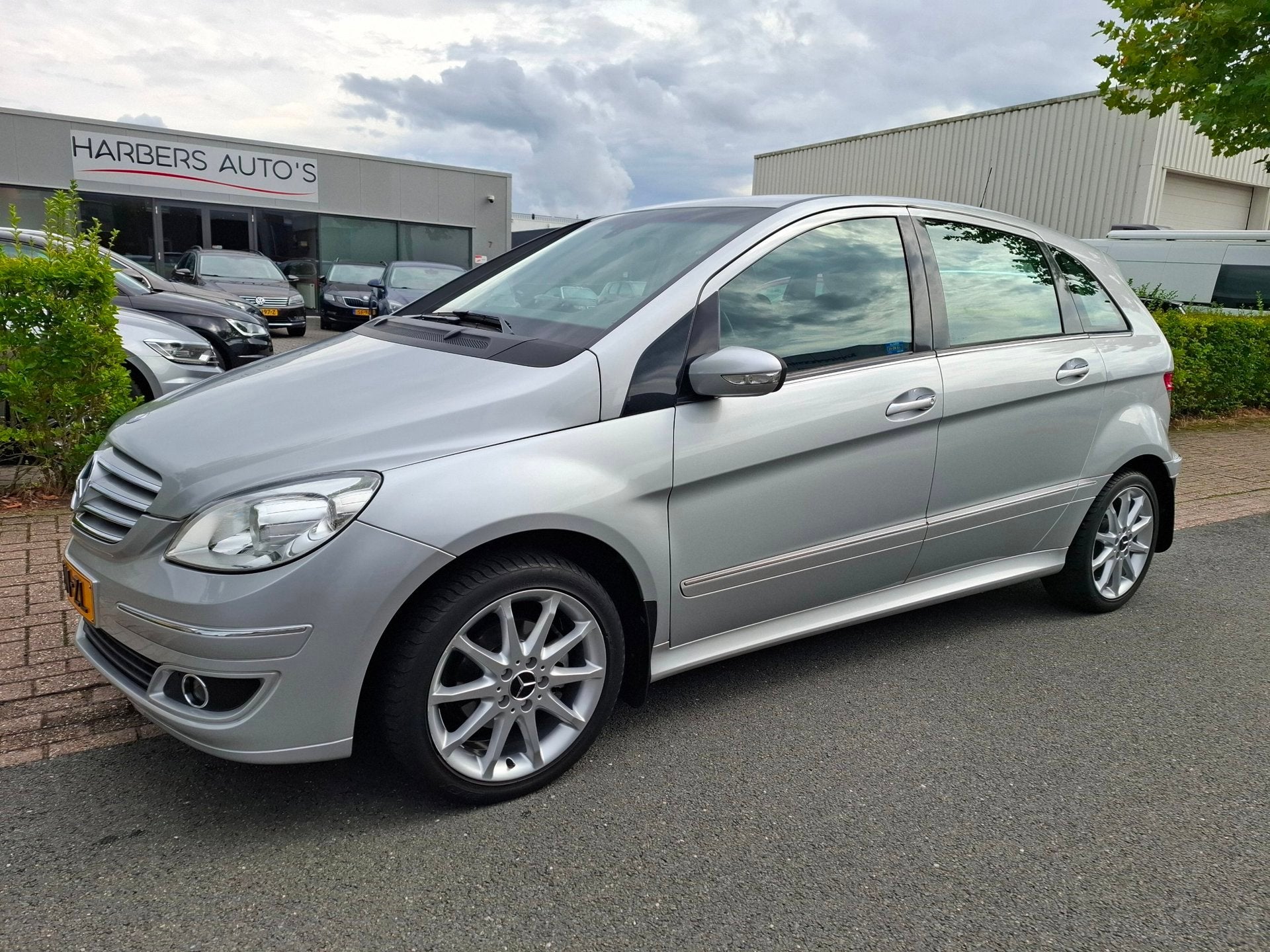 Mercedes-Benz B-klasse 170 AIRCO/17INCH/AFN TREKHAAK!, Voorwielaandrijving, 15 km/l, Gebruikt, Zwart