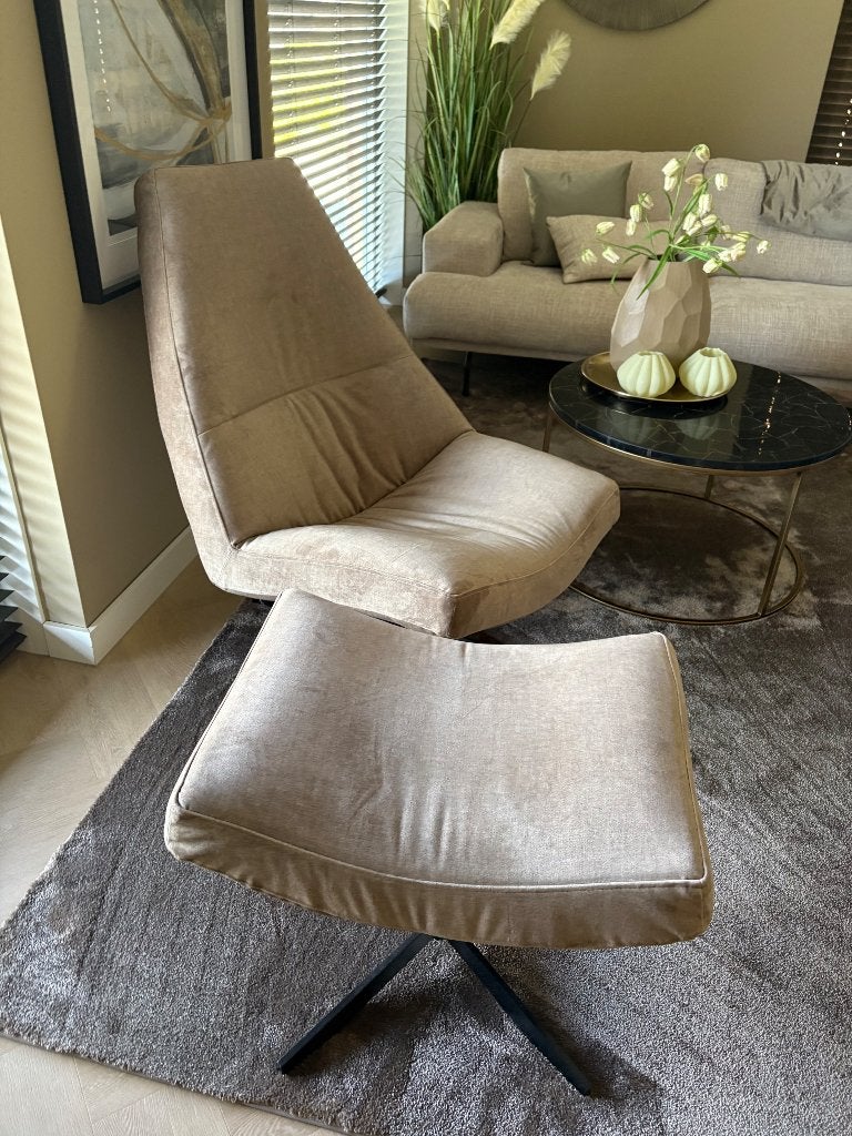 Lounge stoel, Huis en Inrichting, Fauteuils, Ophalen, Zo goed als nieuw, Stof, 50 tot 75 cm