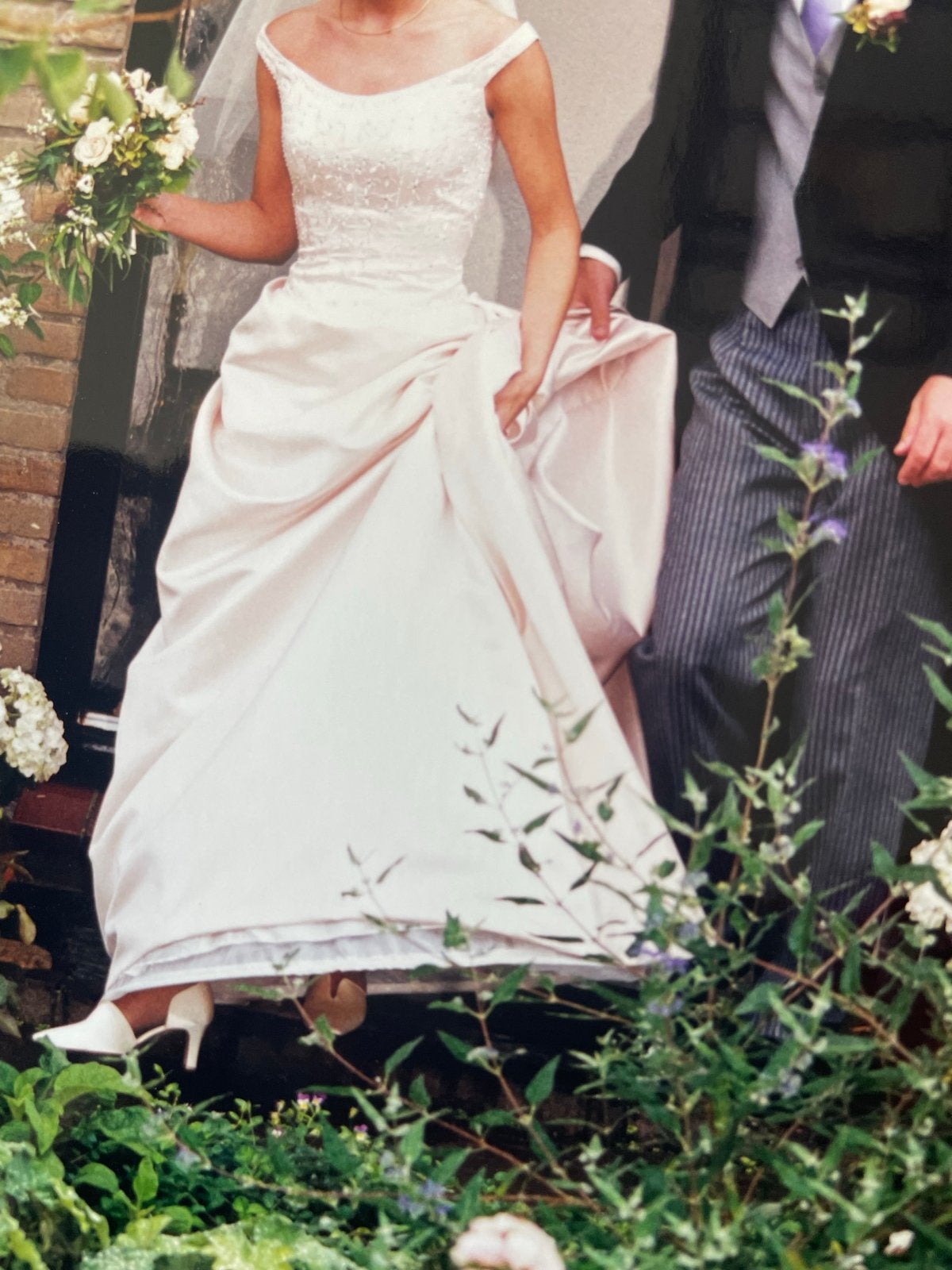 Trouwjurk met hoepelrok, St.Patrick Pronovias Group, maat 32, Ophalen of Verzenden, Gedragen, Beige, Trouwjurk