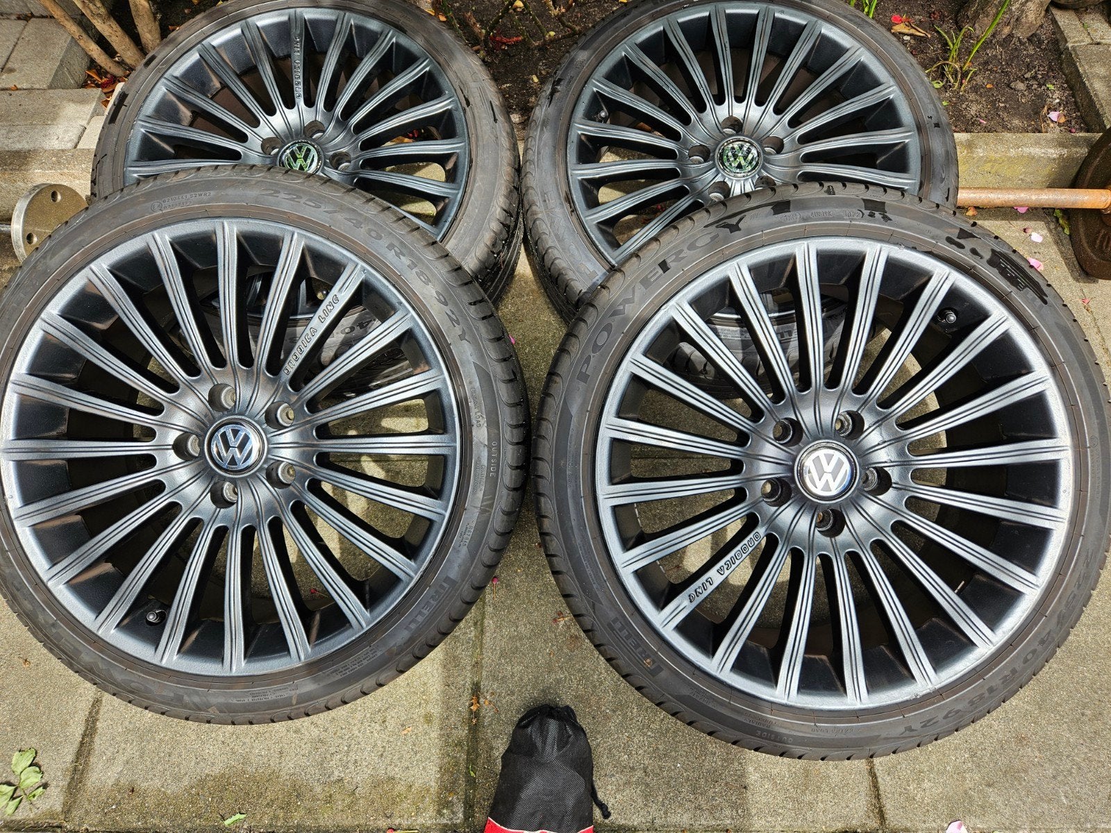 4 set 18 inch Audi/VW/Skoda Velgen met Banden. Steek 5x112., Auto-onderdelen, Banden en Velgen, Ophalen, 18 inch, Banden en Velgen