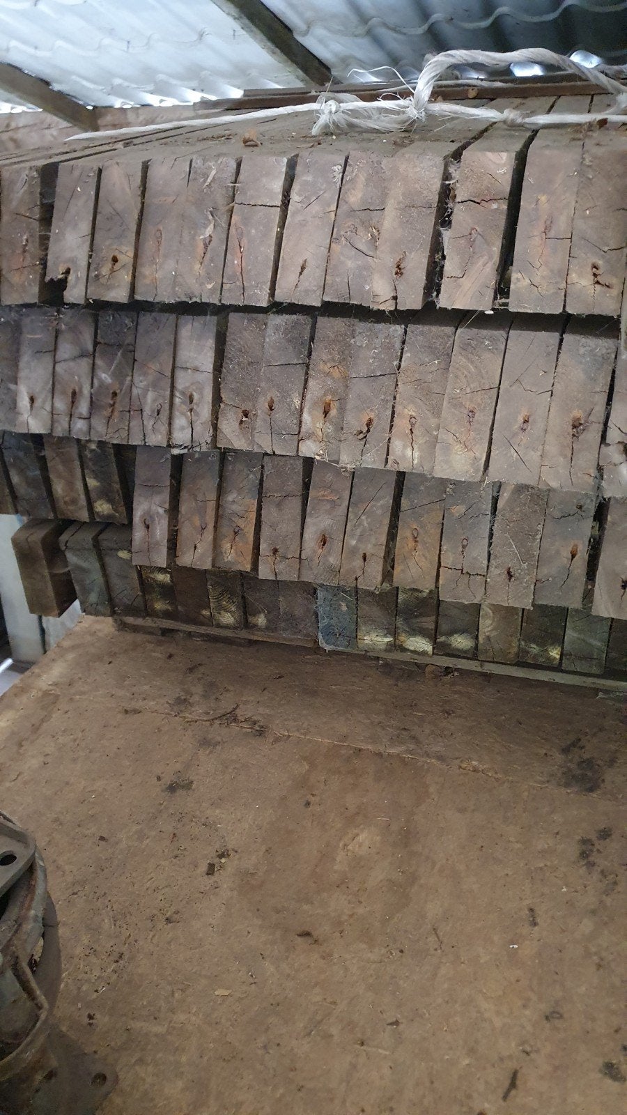 gebruikte gewolmaniseerde houten balken, Ophalen of Verzenden, 250 cm of meer, Balken