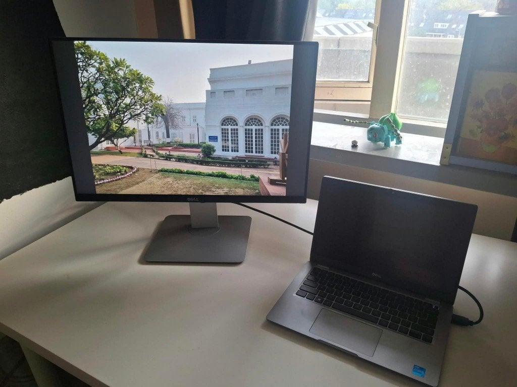 Dell UltraSharp U2415 24" IPS 1920x1200 monitor, Ophalen, Gebruikt, IPS, In hoogte verstelbaar