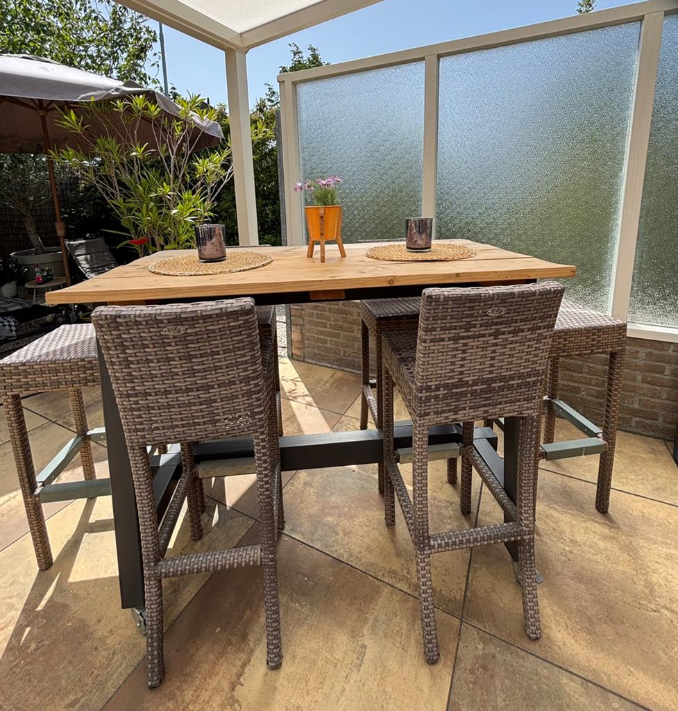 Bar met 6 barkrukken, Tuin en Terras, Tuinsets en Loungesets, Ophalen, Zo goed als nieuw, Wicker