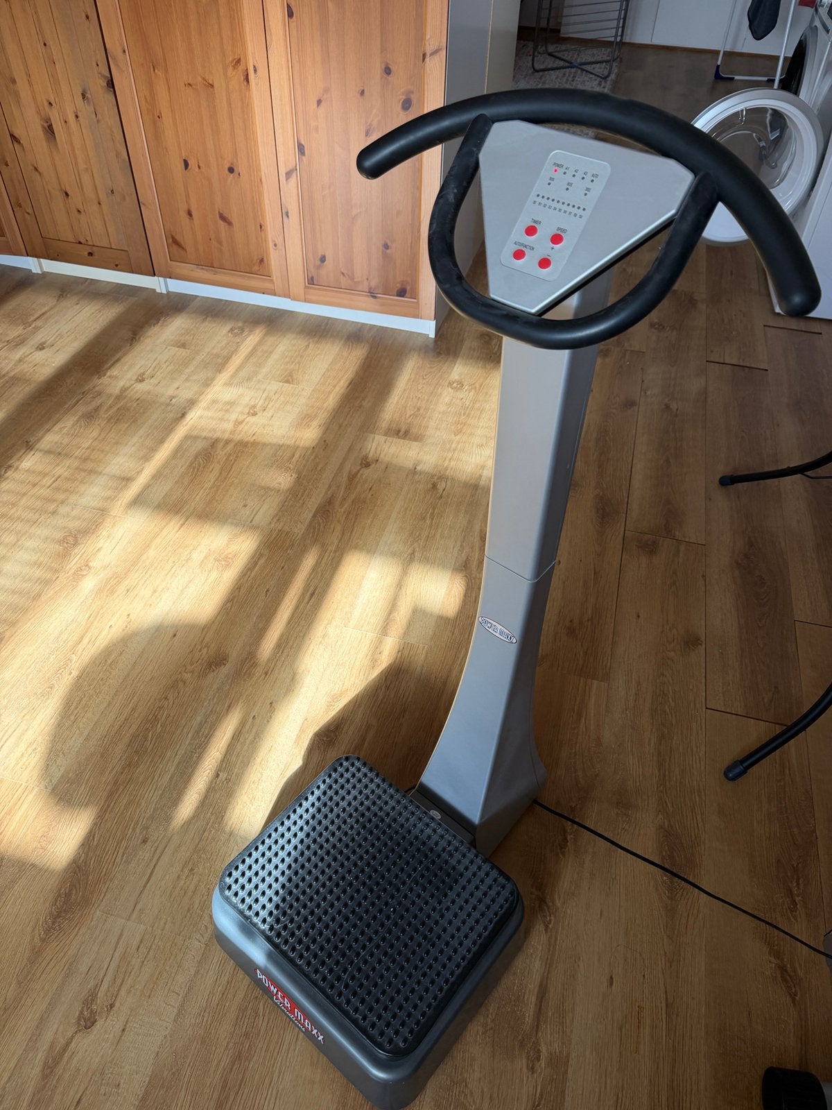 Trilplaat gratis op te halen!, Sport en Fitness, Fitnessapparatuur, Ophalen, Zo goed als nieuw, Overige materialen, Trilplaat