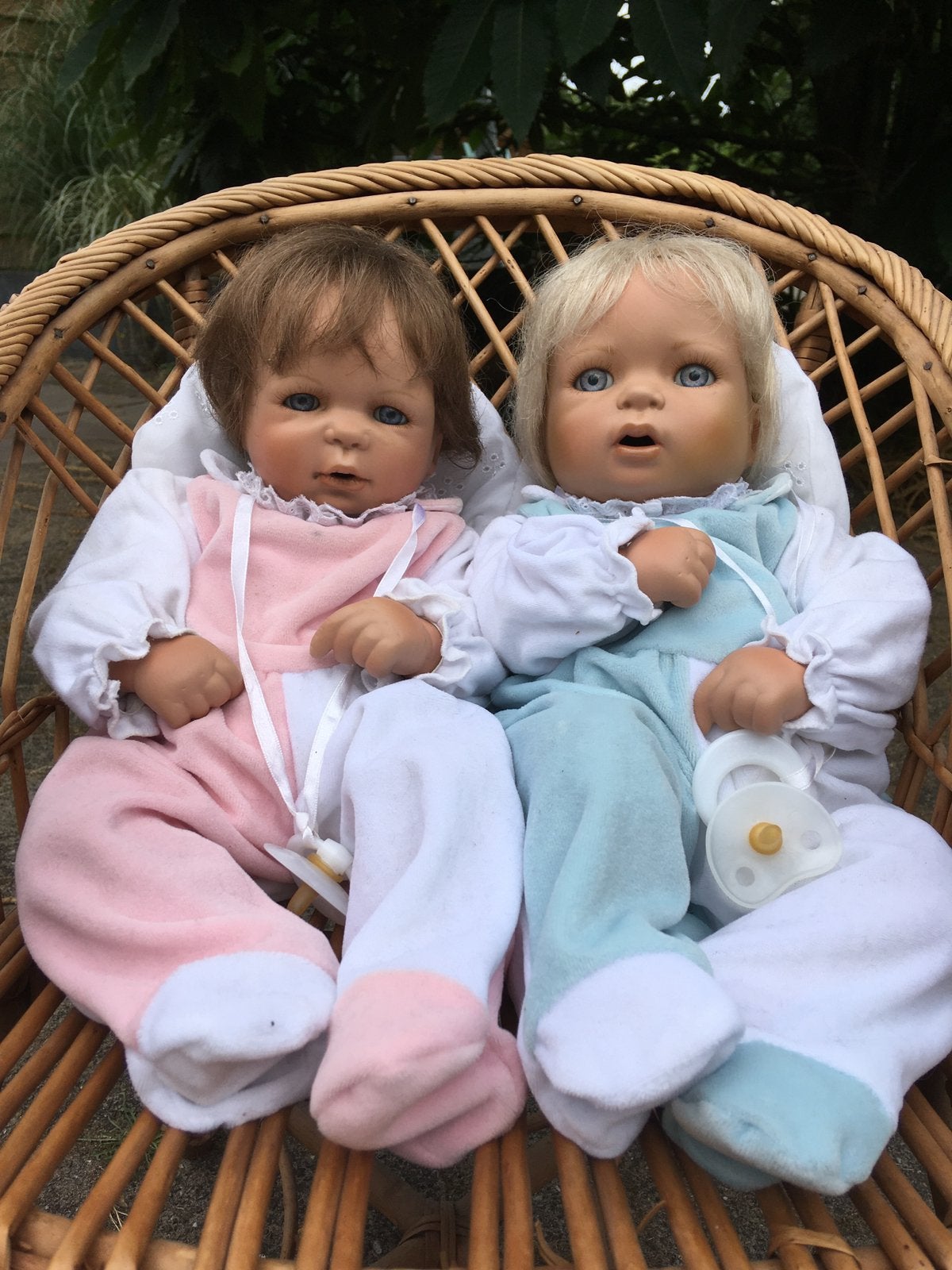 Tweeling reborn kunstenaarspoppen Porselein, Ophalen of Verzenden, Zo goed als nieuw, Pop