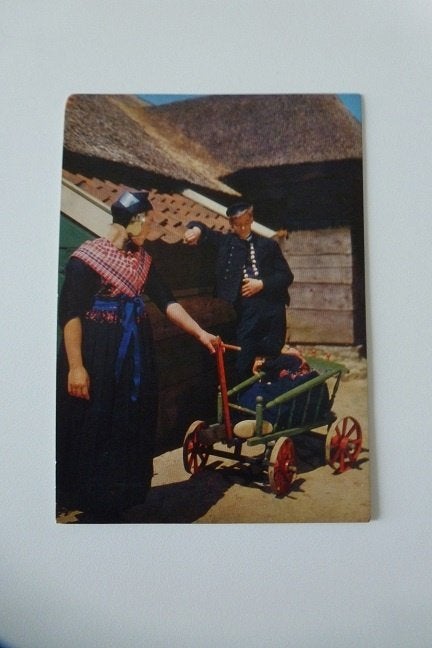 STAPHORST klederdracht vrouw man kind bolderwagen, Ophalen, 1960 tot 1980, Ongelopen, Overijssel