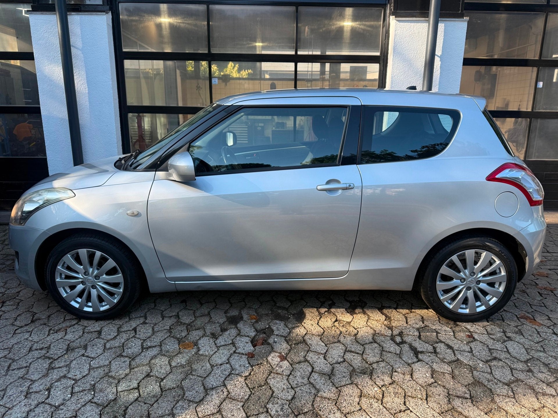 Suzuki Swift 1.2 Comfort*Clima*Elec*Stoelverwarming*NAP*, Auto's, Voorwielaandrijving, Stof, Gebruikt, Stoelverwarming