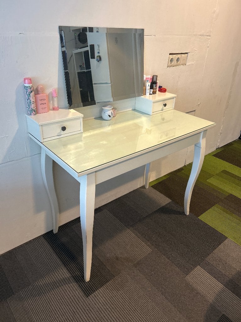 Mesa tocador con espejo, Huis en Inrichting, Slaapkamer | Nachtkastjes, Ophalen, Overige materialen, Gebruikt, 65 cm of meer