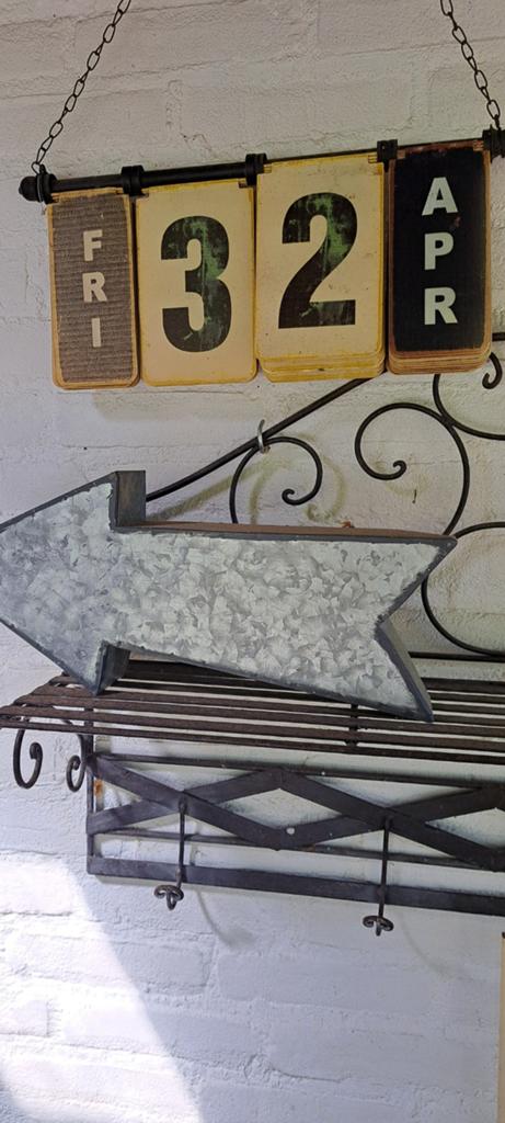 Vintage kalender, Huis en Inrichting, Ophalen of Verzenden, Gebruikt, Analoog, Overige typen
