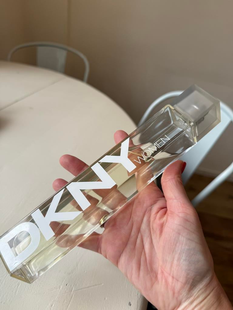 DKNY Women Eau de Parfum 75 ml - Fris en Modern, Ophalen of Verzenden, Zo goed als nieuw