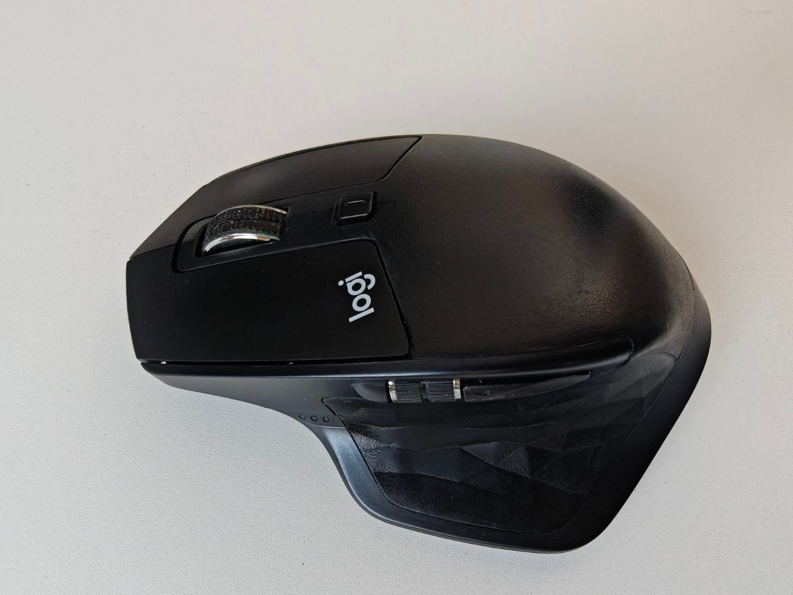 Logitech MX Master Bluetooth Muizen (2 stuks), Ophalen, Rechtshandig, Muis, Gebruikt