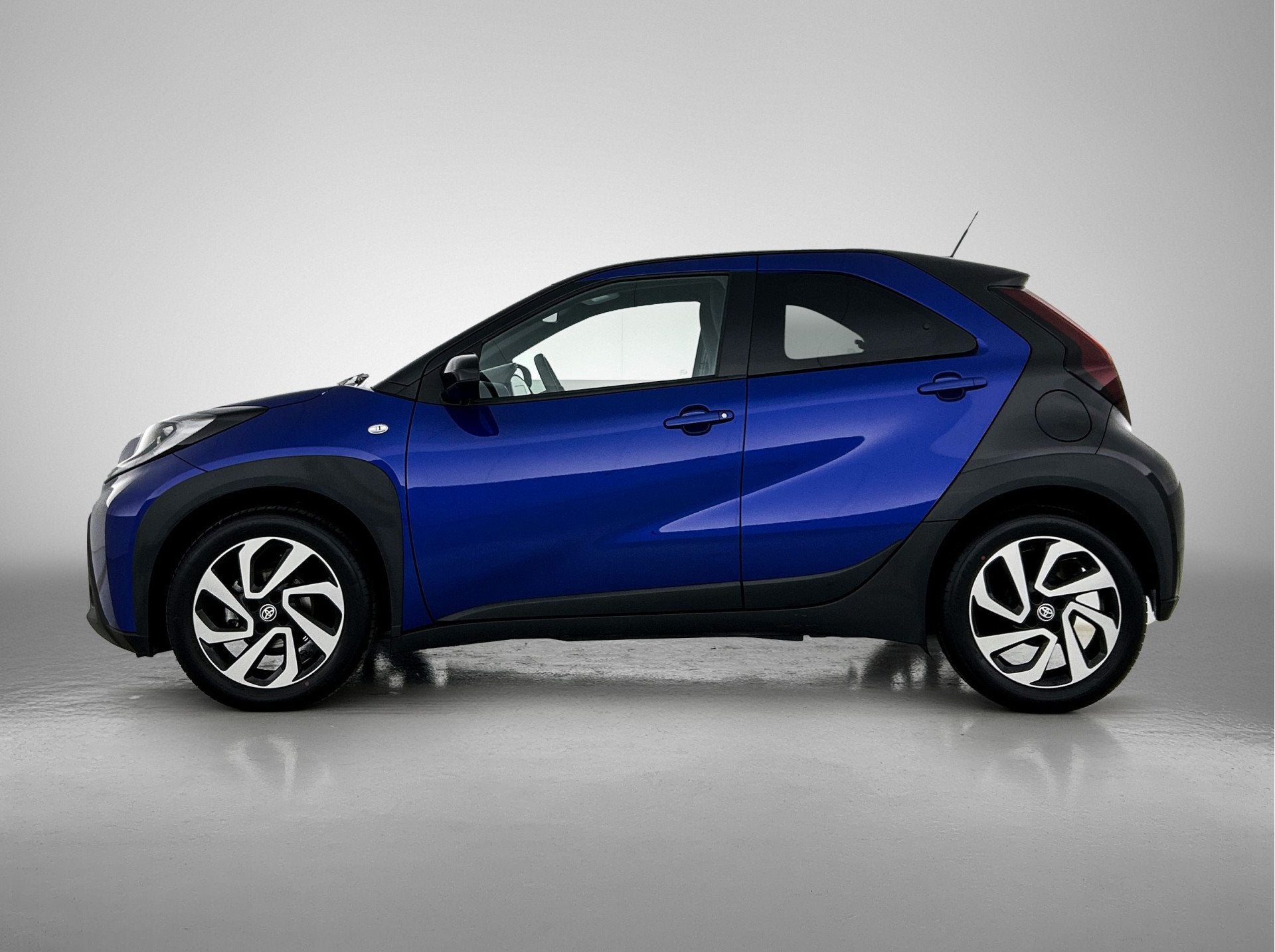 Toyota Aygo X 1.0 VVT-i MT Pulse Limited | BTW Voertuig | St, Stof, Gebruikt, 3 cilinders, Adaptive Cruise Control