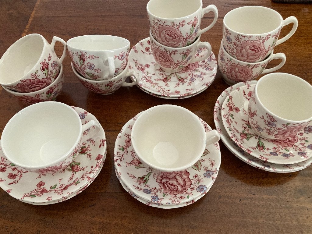 Rose schintz 11 x kop en schotels Johnson bros, Antiek en Kunst, Antiek | Servies los, Ophalen of Verzenden