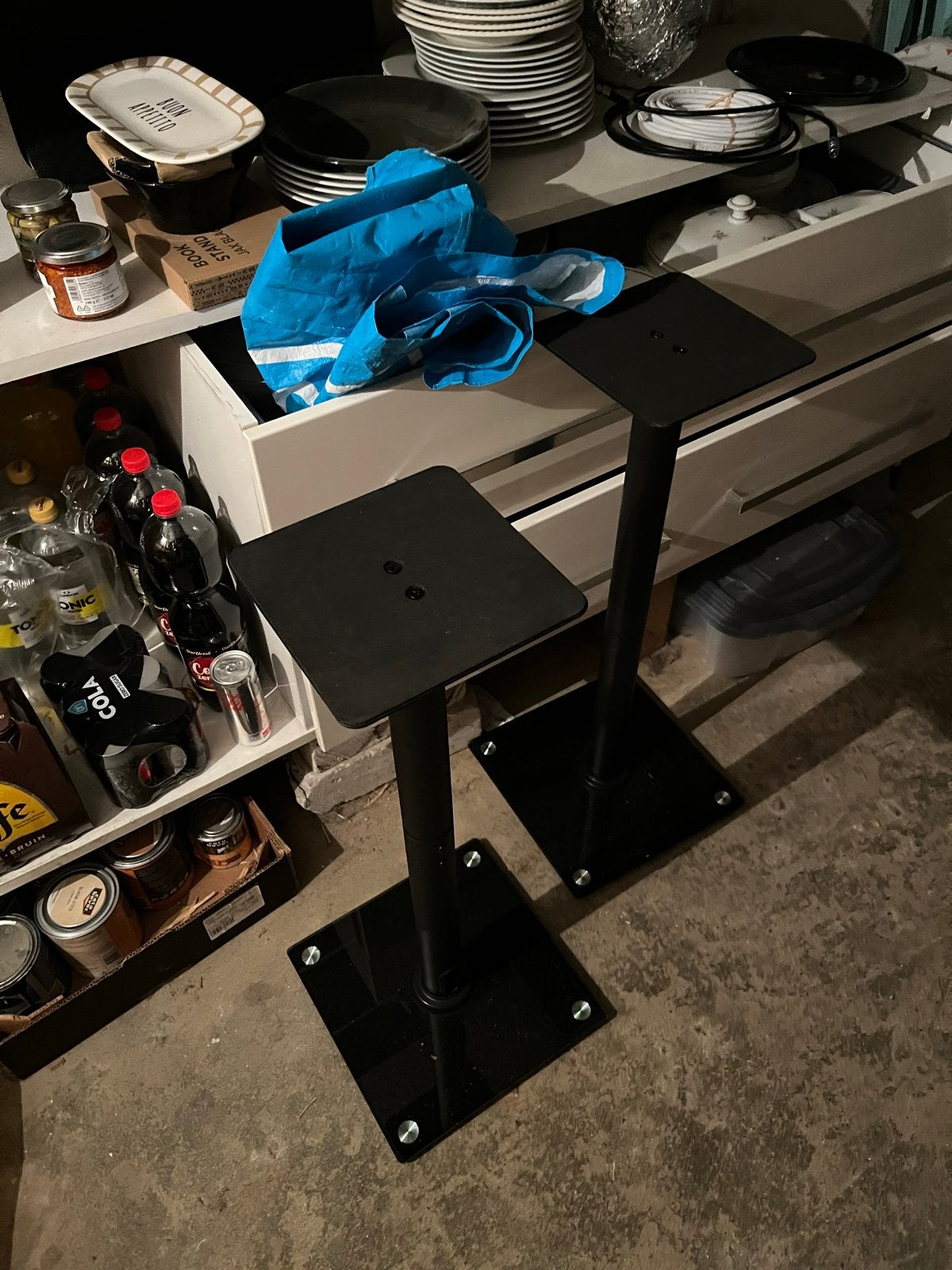 Speaker standaarden - Zwart (set van 2), Audio, Tv en Foto, Luidsprekers, Inclusief standaarden, Zo goed als nieuw, Minder dan 60 watt