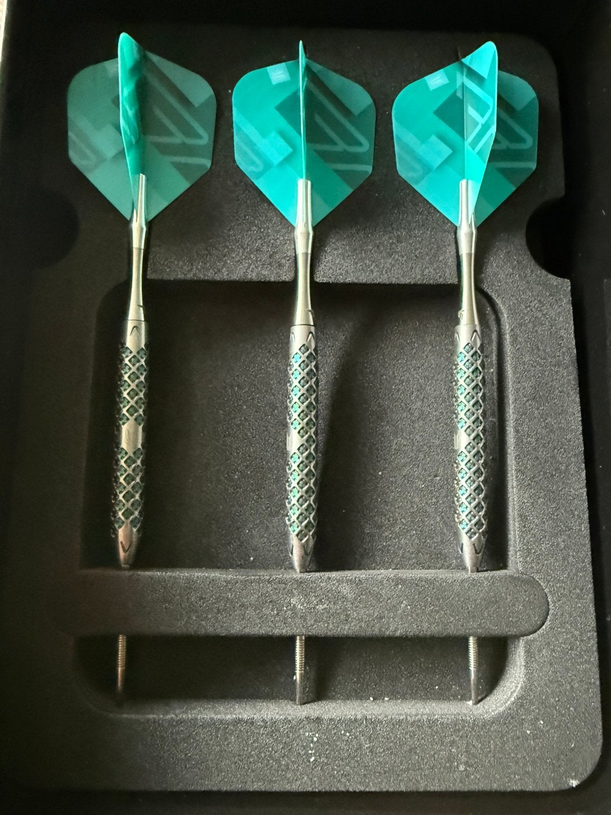 Dartpijlen target 24 gram, Ophalen of Verzenden, Zo goed als nieuw, Pijlen