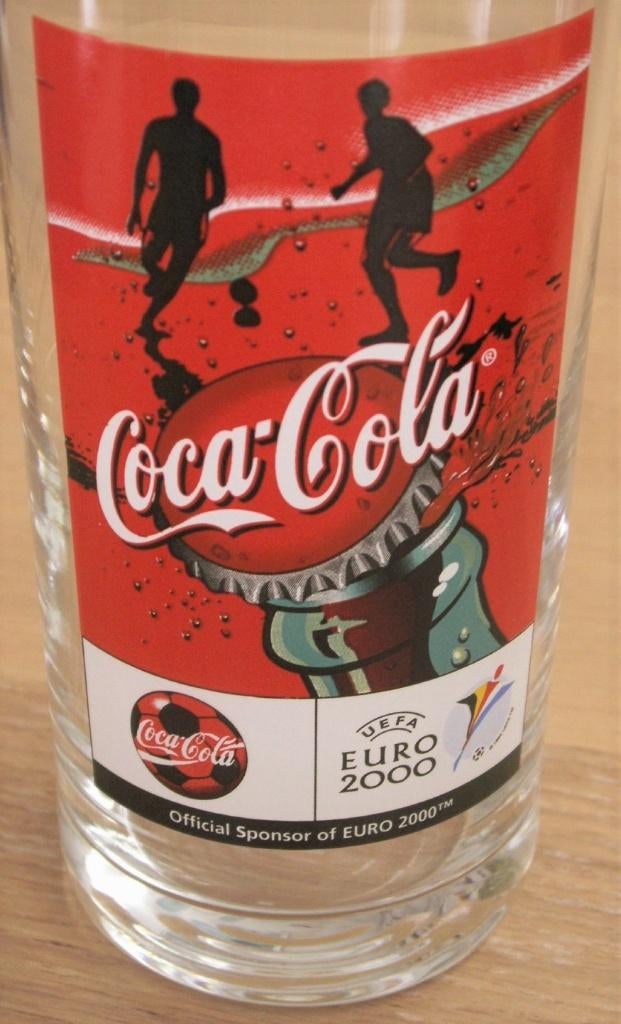 Coca Cola glas voetbal euro UEFA2000  TROEFMARKT twee voetba, Verzamelen, Ophalen of Verzenden, Nieuw, Bierglas