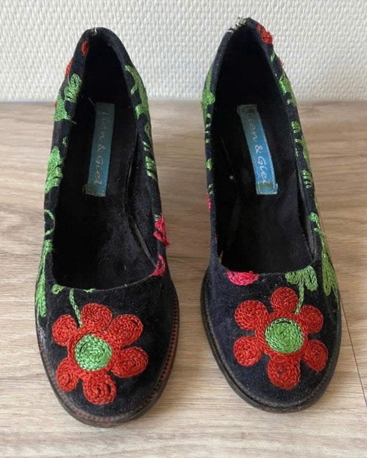 Damesschoenen Lien en Giel maat 40, Pumps, Zwart, Ophalen of Verzenden, Zo goed als nieuw
