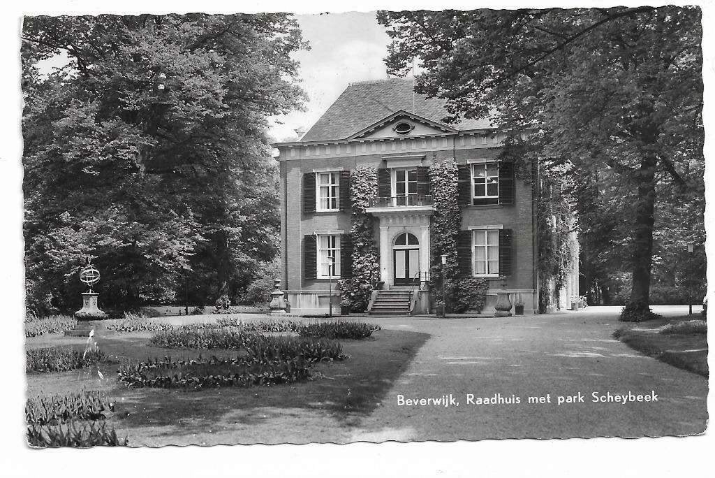 AK Beverwijk - Raadhuis met Park Scheybeek, Verzenden, 1960 tot 1980, Ongelopen, Noord-Holland