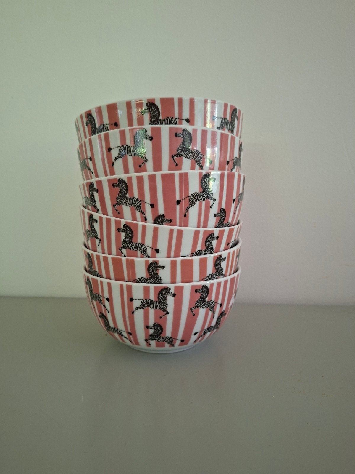 6x Kommen met Zebra print - nieuw, stickers zitter er nog op, Keramiek, Ophalen of Verzenden, Zo goed als nieuw, Kom(men)