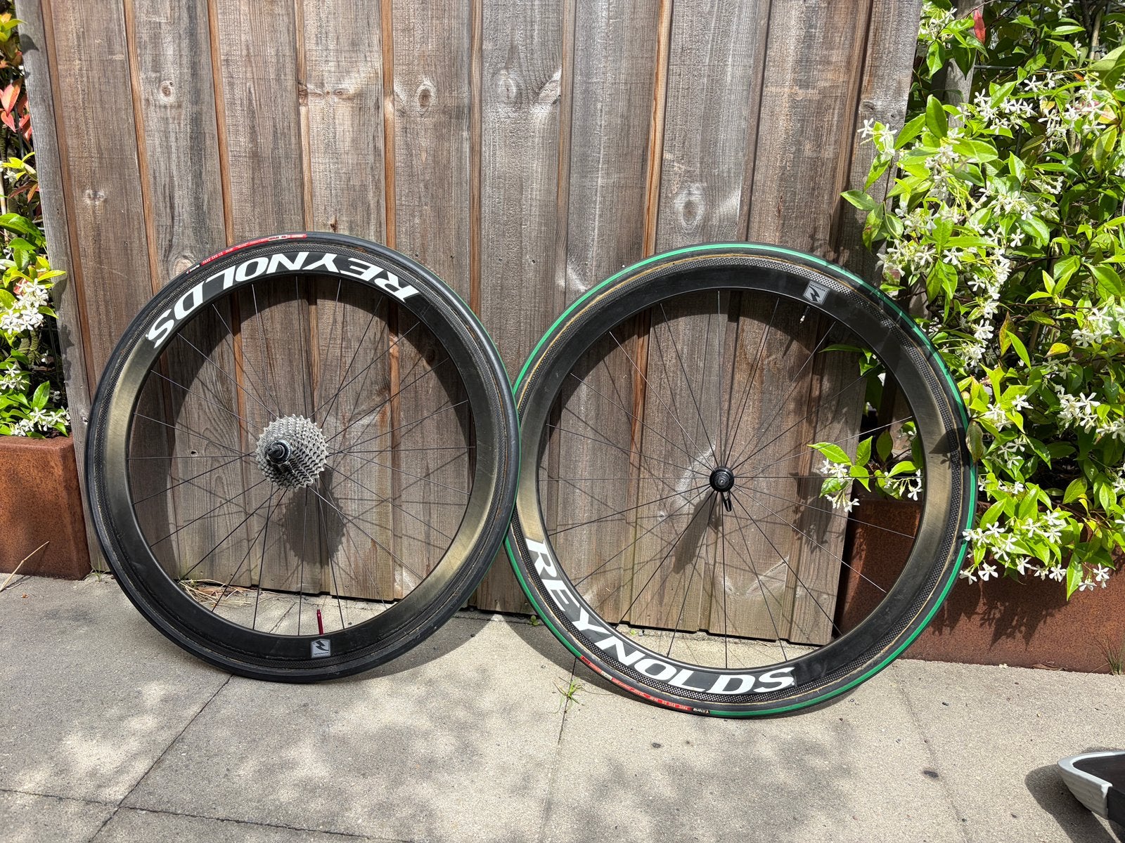 Te koop: lichte en stijve halfhoge wielset Reynolds, Carbon, Meer dan 20 versnellingen, 53 tot 57 cm, Ophalen