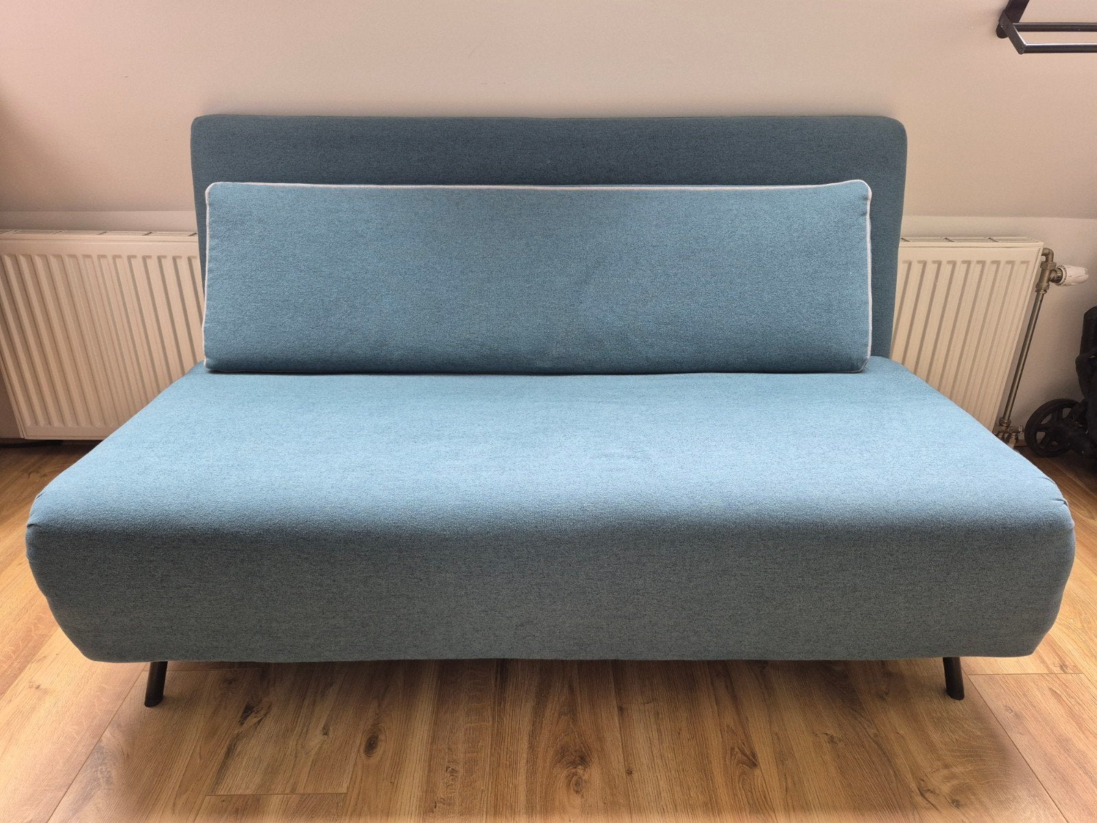 Slaapbank van Made, Ophalen, Tweepersoons, Zo goed als nieuw, 140 cm