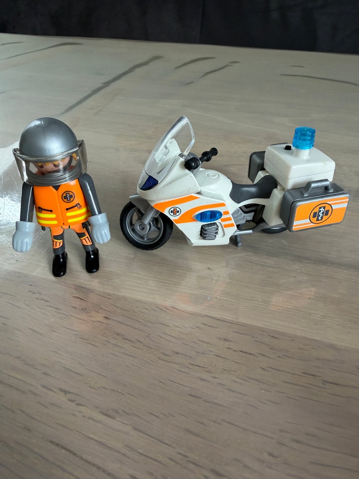 Playmobil 70051 Ambulance Motor met licht, Kinderen en Baby's, Speelgoed | Playmobil, Ophalen of Verzenden, Zo goed als nieuw