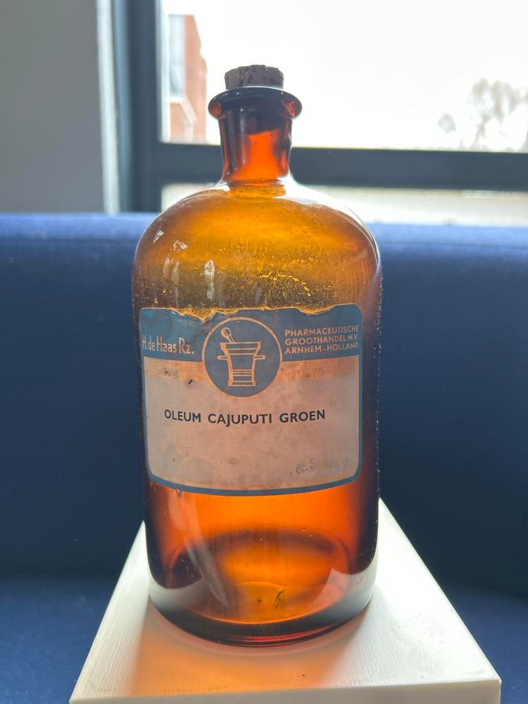 Oude originele laboratorium fles - Oleum Cajuputi Groen, Antiek en Kunst, Ophalen of Verzenden