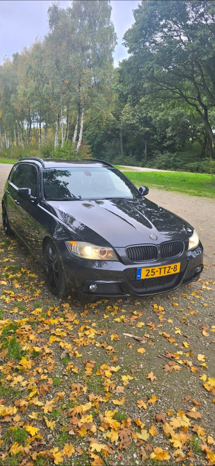 BMW 3-Serie 2.0 I 318 Touring AUT 2012 Zwart, Auto's, BMW, Automaat, Euro 5, 1995 cc, Zwart