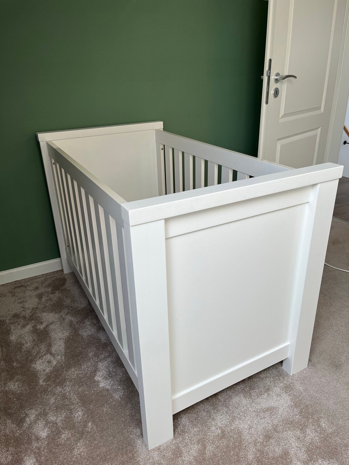 TWF Babykamer: Ledikant, Commode en Kast - Wit, Ophalen, Gebruikt, Jongetje of Meisje