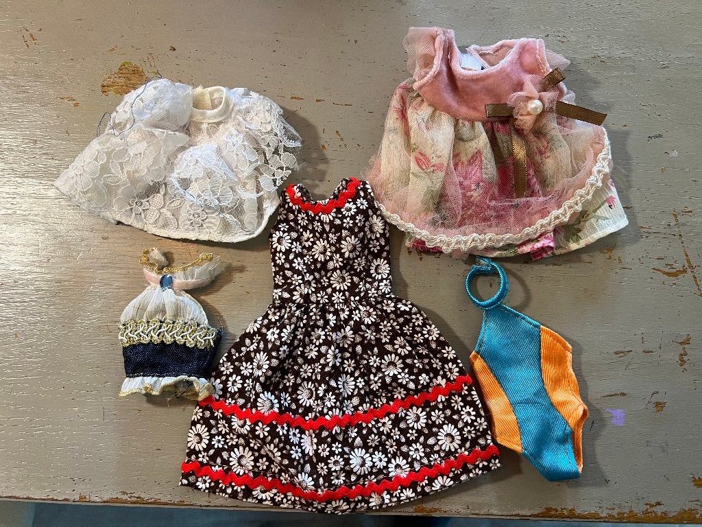Vintage retro sindy barbie fleur kleding jurken zwempak top, Ophalen of Verzenden, Zo goed als nieuw, Kleertjes