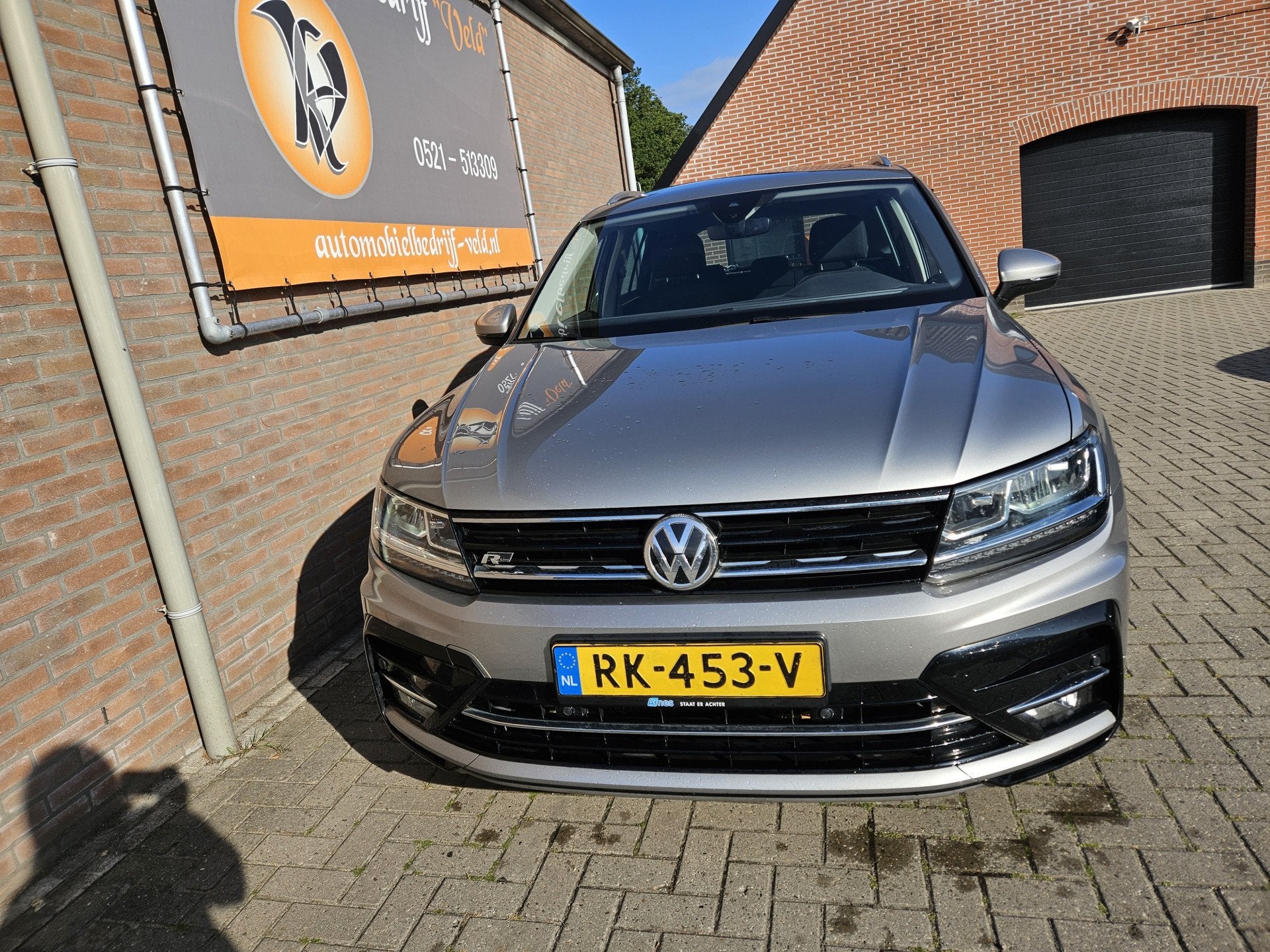 Volkswagen Tiguan 1.4 TSI ACT Highline R-line, Euro 6, 4 cilinders, 150 pk, Alcantara