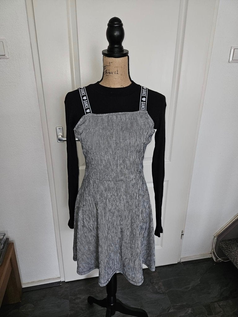 Leuke geruite jurk met lange mouwen shirt maat 158, Kinderen en Baby's, Kinderkleding | Maat 158, Gebruikt, Meisje, Ophalen of Verzenden
