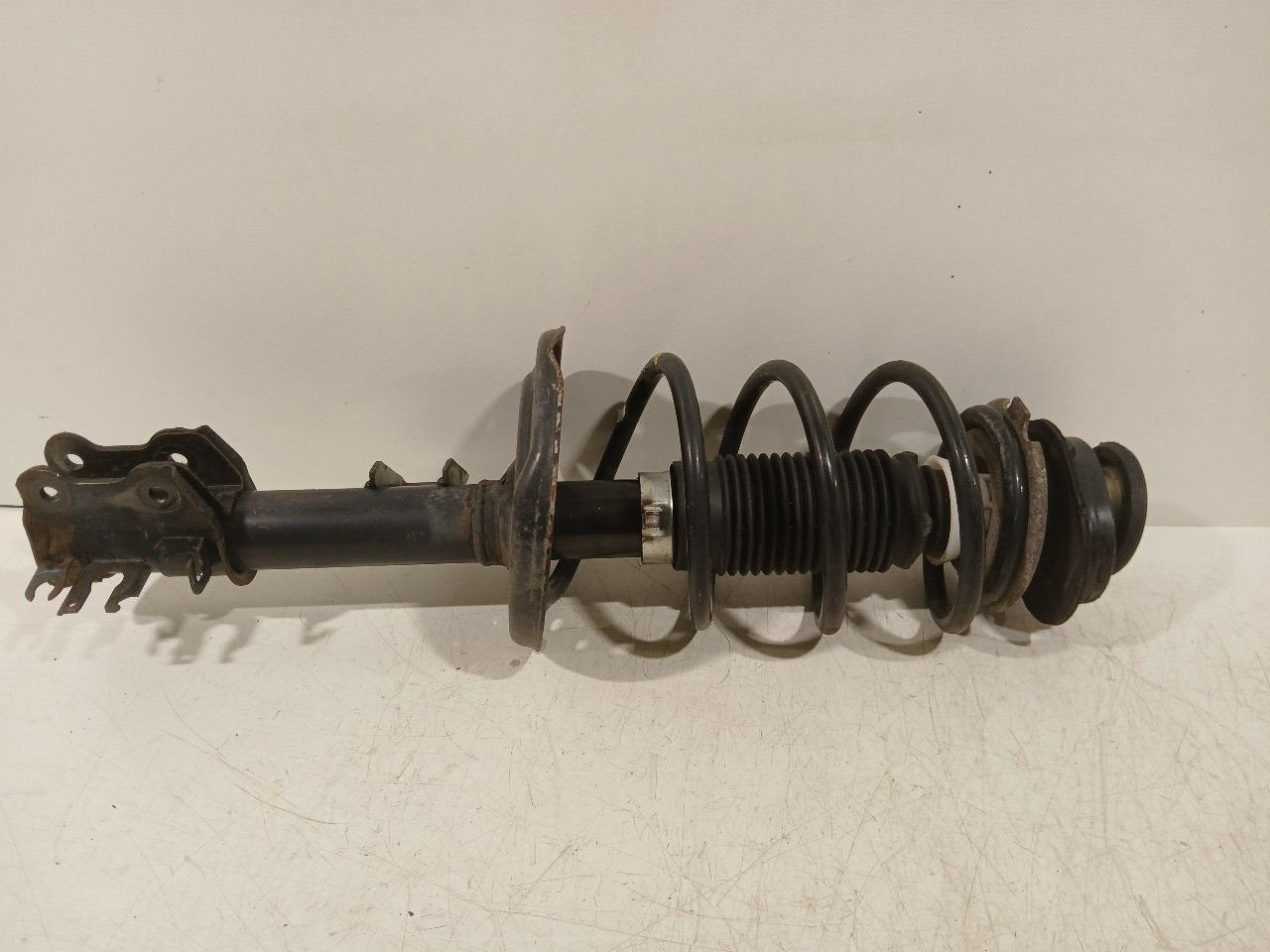 Veerpoot rechts voor Fiat 500, Van der Ven Autorecycling B.V., Gebruikt, Ettenseweg 76, 4706 PB Roosendaal, The Netherlands, Herkomst onderdeel bekend