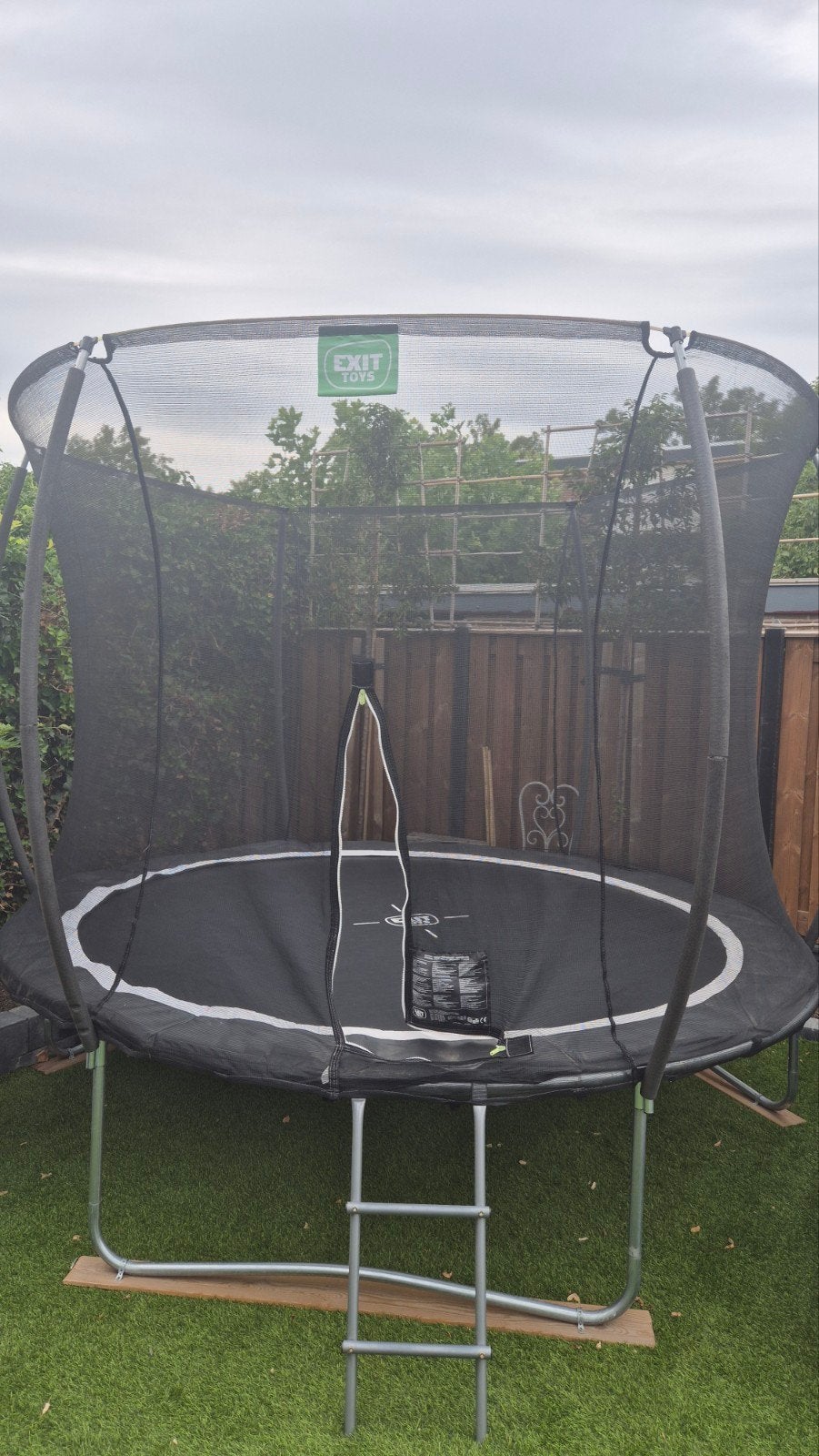 Trampoline Exit Toys 3.05m met trap en veiligheidsnet, Ophalen, Zo goed als nieuw