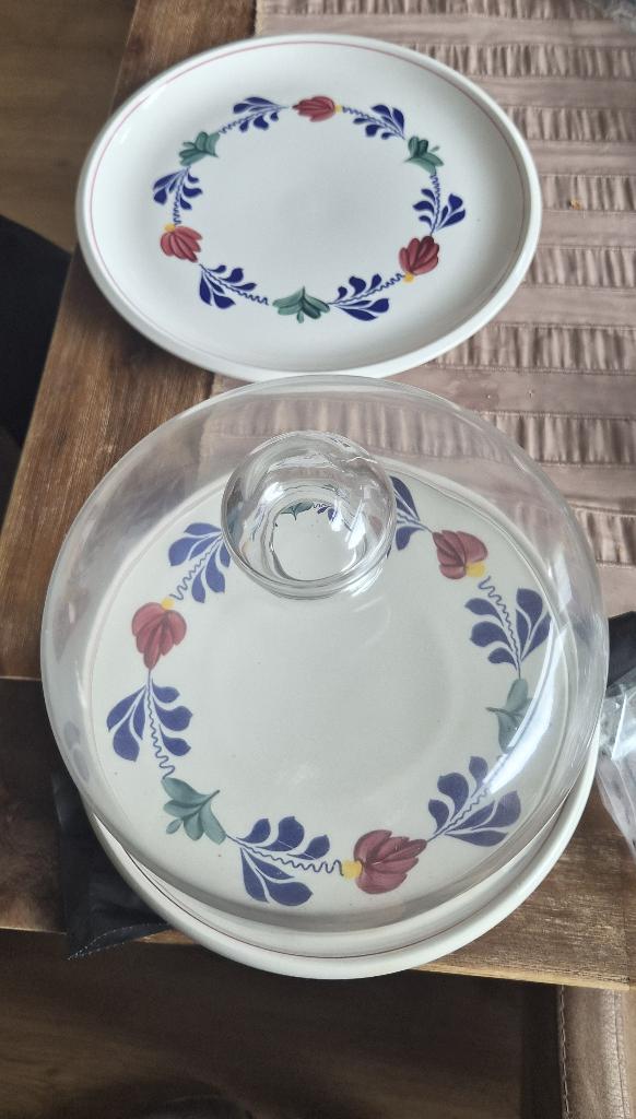 Brabants bont taartstolp en bord, Huis en Inrichting, Keuken | Servies, Ophalen of Verzenden, Porselein, Overige stijlen, Bord(en)