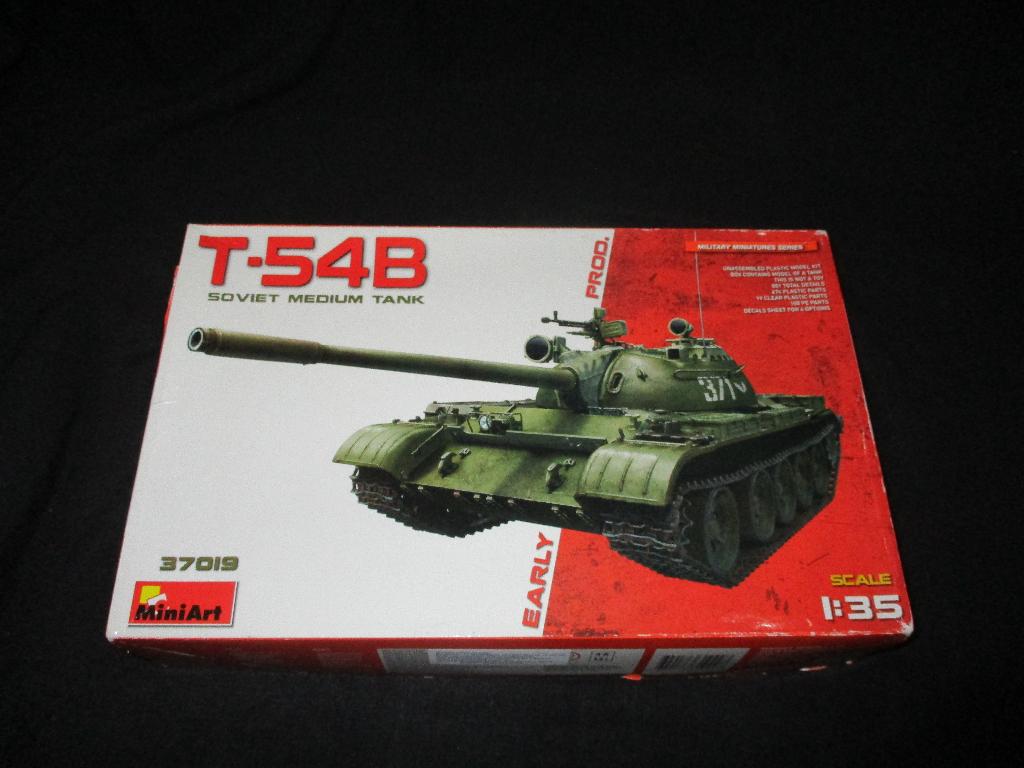 H-435,MINIART 1-35,NO,37019,Soviet Medium Tank T-54B Early, Overige merken, 1:32 tot 1:50, Overige typen, Nieuw