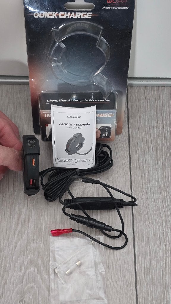 Motorfiets USB oplader stuur, Ophalen of Verzenden, Zo goed als nieuw