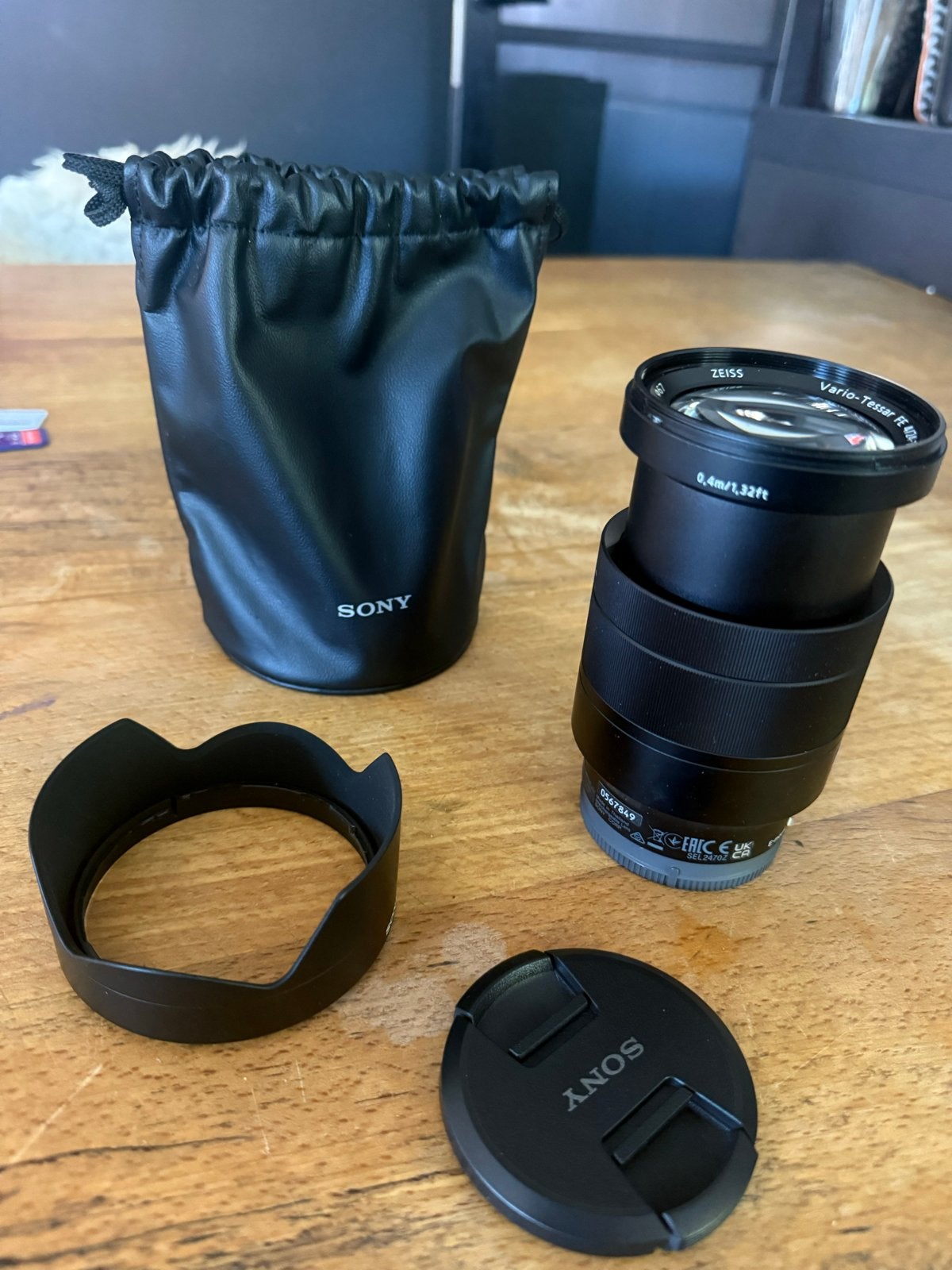 Sony Zeiss Vario-Tessar FE 24-70mm F4 ZA OSS lens